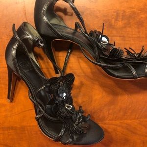 New without tag Tory Burch heels